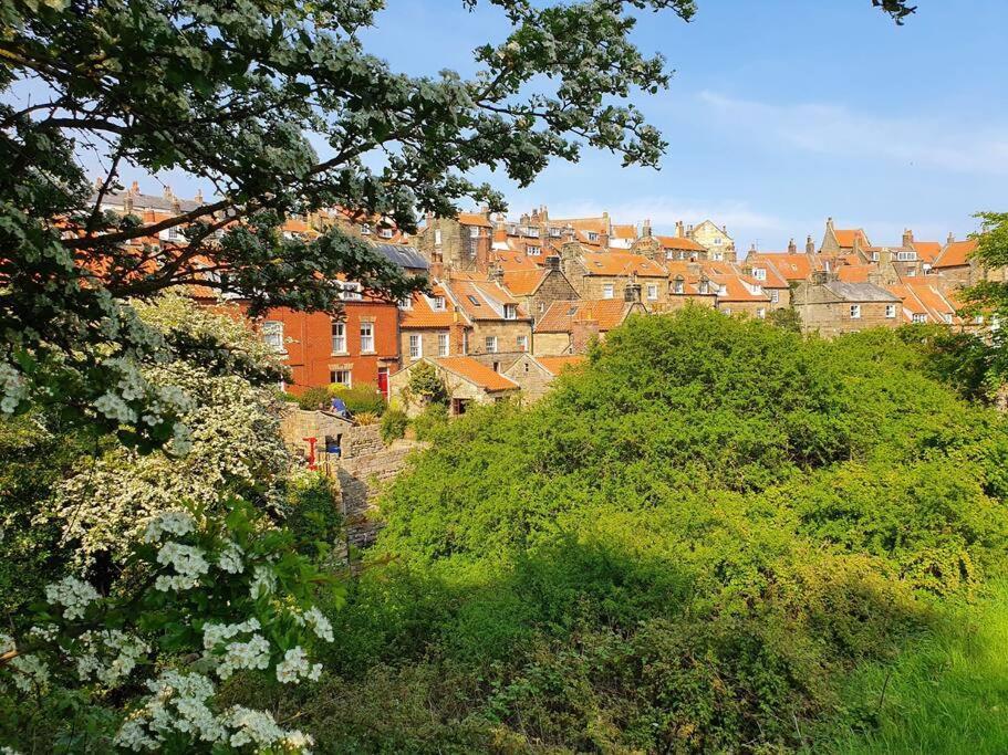 Beckside Cottage Robin Hood's Bay Exterior foto